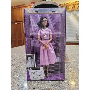 Barbie Signature  KATHERINE JOHNSON  2017 Inspiring  Women Series Doll NIP NEW